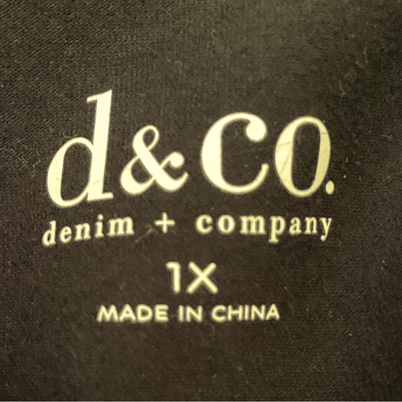 2 piece 1XL Black tank and Eyelet button down shirt. Denim and Company from QVC - Picture 6 of 6